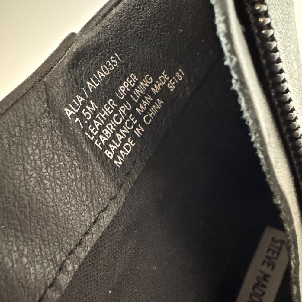 STEVE MADDEN Black Alia Boots (7.5) - Picture 4 of 4